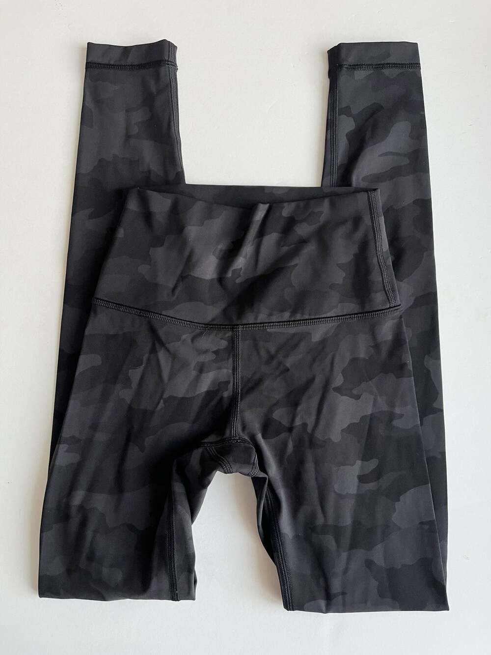 Lululemon Wunder Under High-Rise Tight 28" Incognito Camo Size 2